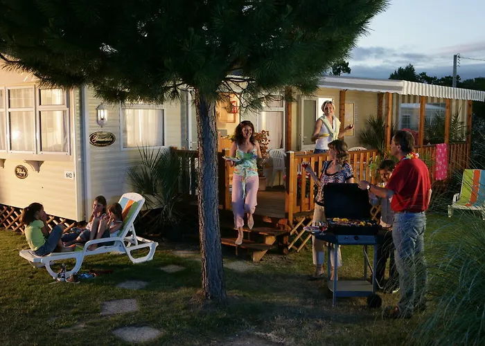 אתר קמפינג Officiel Siblu Le Bois Dormant 4*