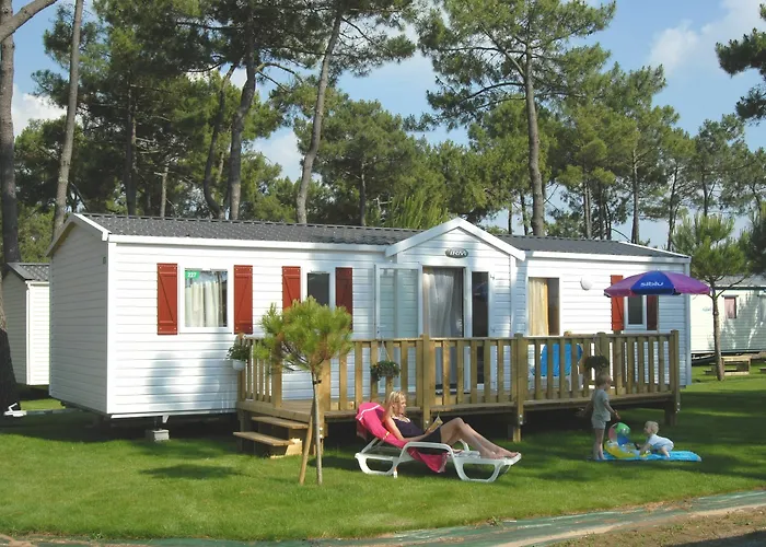 Campingplads Officiel Siblu Le Bois Dormant 4*